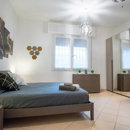 Deluxe, 7 Persone, Vicino A Modena E Bologna